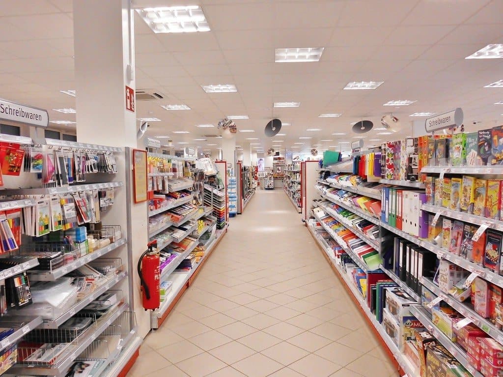 Supermarkets and grocery